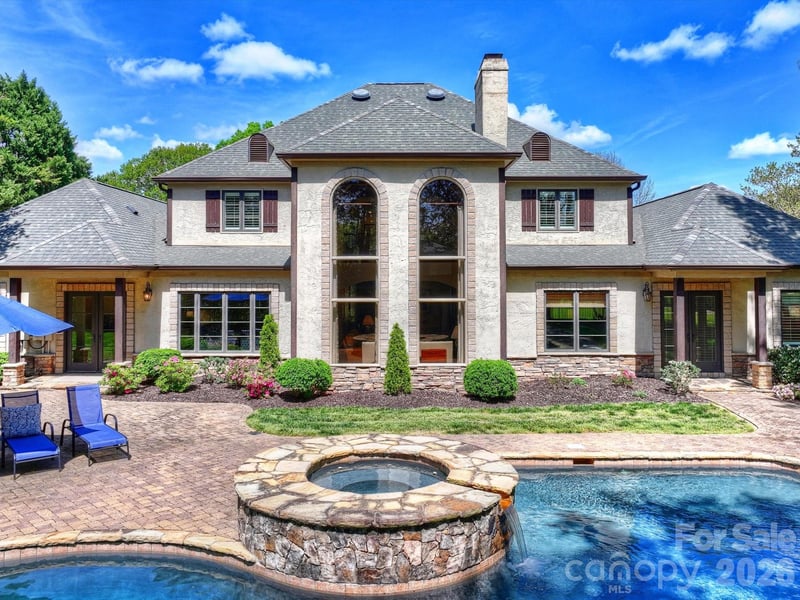 4330 Carmel Valley Rd, Charlotte, NC 28226