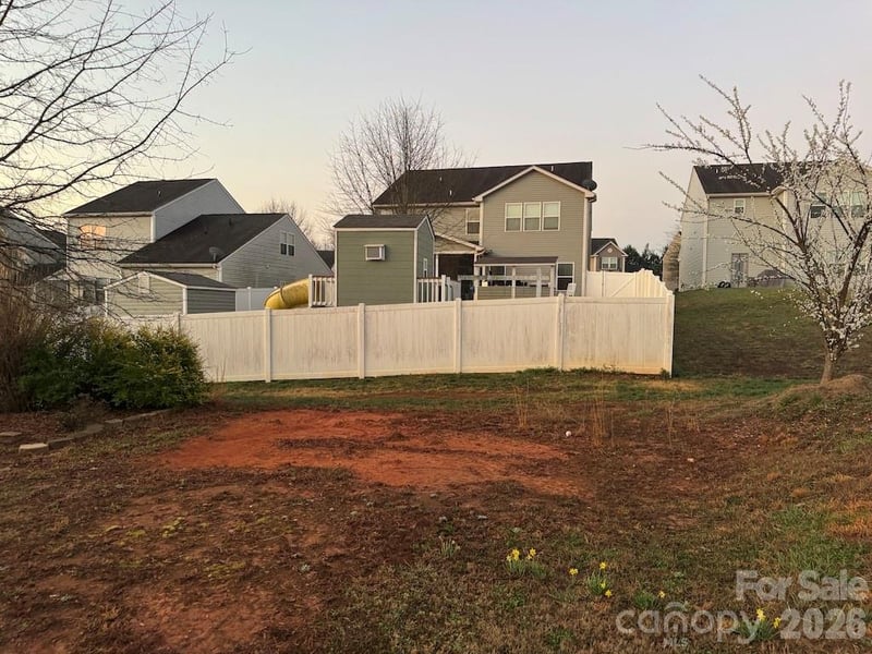 116 Abel Peterson Dr, Mount Holly, NC 28120
