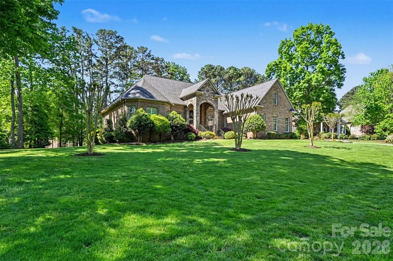 7806 Turnberry Ln, Stanley, NC 28164