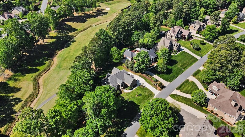 7806 Turnberry Ln, Stanley, NC 28164