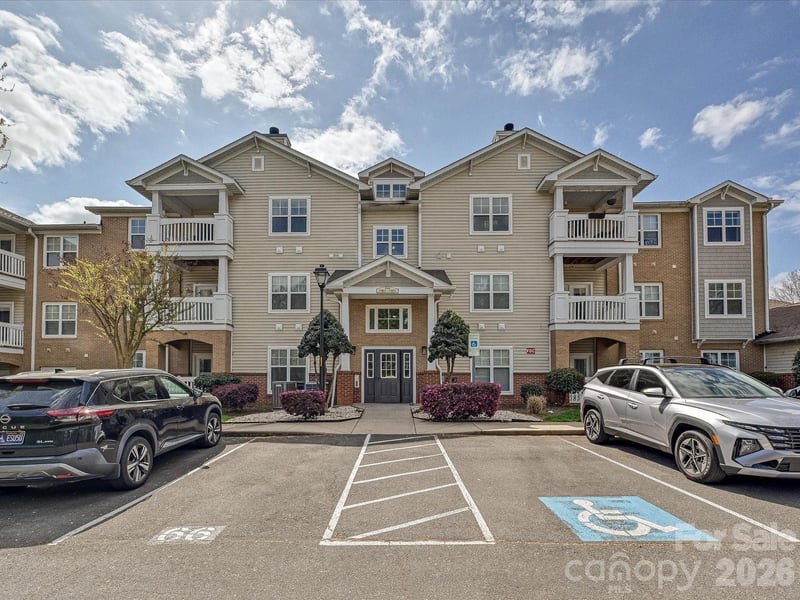 11873 Ridgeway Park Dr, Charlotte, NC 28277