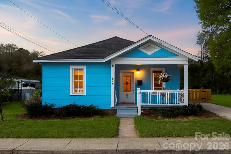 249 8th Ave, Cramerton, NC 28032
