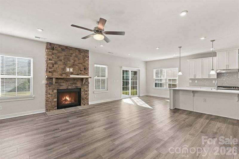 202 Tetcott St, Mooresville, NC 28115