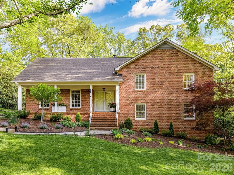 2818 Hinsdale St, Charlotte, NC 28210