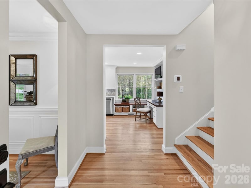 2818 Hinsdale St, Charlotte, NC 28210