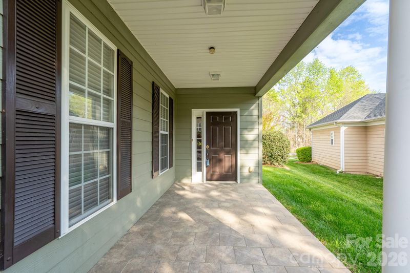 10030 Bishops Gate Blvd, Pineville, NC 28134