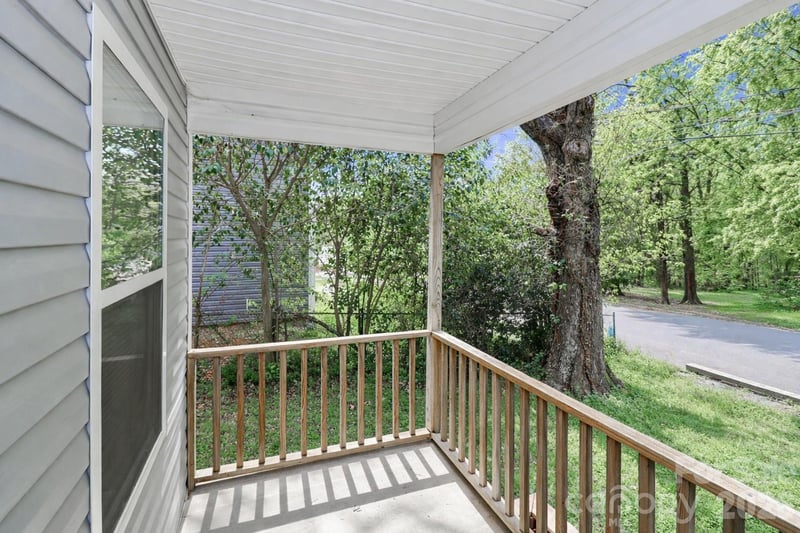 545 Gantt St, Mooresville, NC 28115