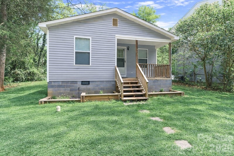 545 Gantt St, Mooresville, NC 28115