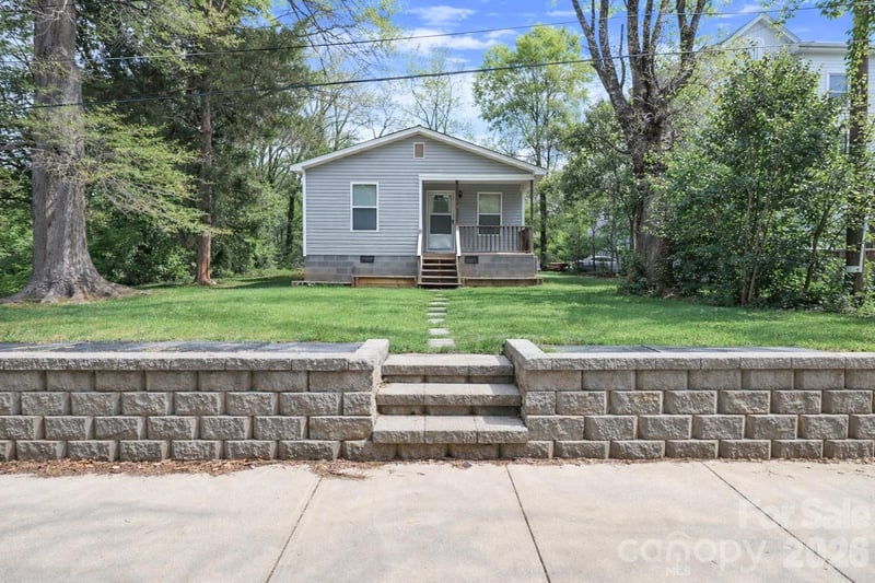 545 Gantt St, Mooresville, NC 28115