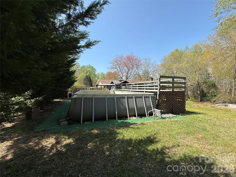3309 40th Avenue Pl NE, Hickory, NC 28601