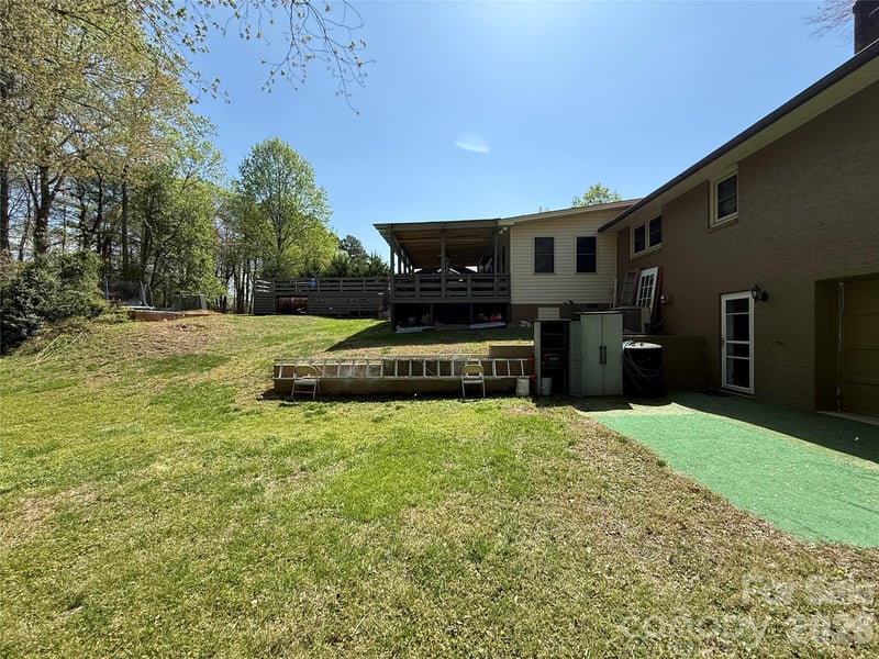 3309 40th Avenue Pl NE, Hickory, NC 28601