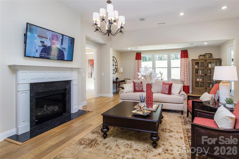 8941 Silver Springs Ct, Charlotte, NC 28215