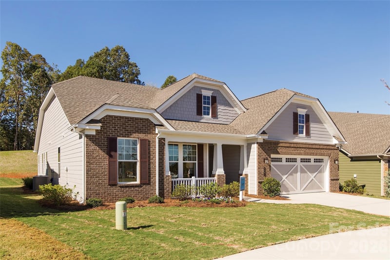 8941 Silver Springs Ct, Charlotte, NC 28215