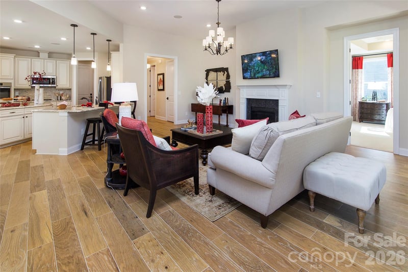 8941 Silver Springs Ct, Charlotte, NC 28215