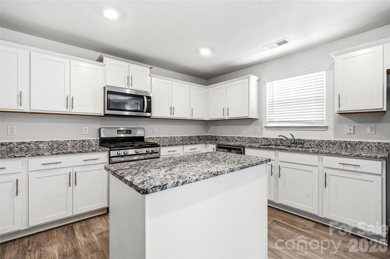 309 Oak Branch Rd, Arden, NC 28704