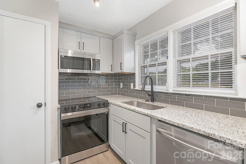 4601 Coronado Dr #G, Charlotte, NC 28212