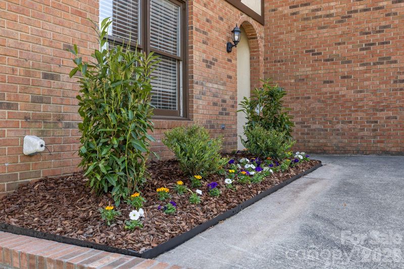 451 Camrose Cir NE, Concord, NC 28025