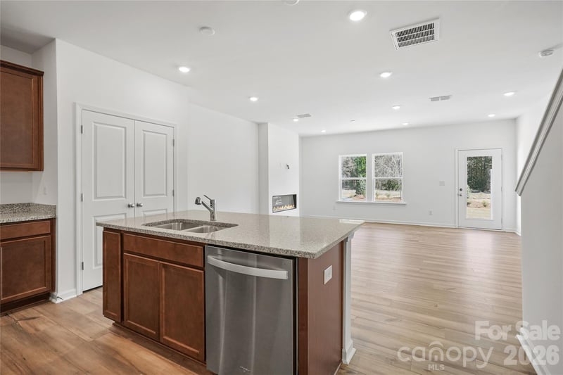 11916 Oak St, Charlotte, NC 28269