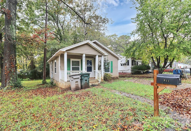911 N Ransom Ave, Gastonia, NC 28052