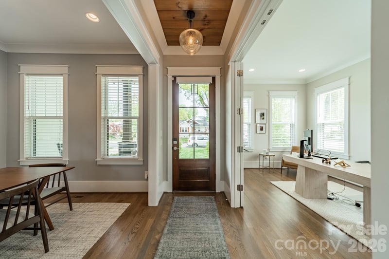 344 Melbourne Ct, Charlotte, NC 28209