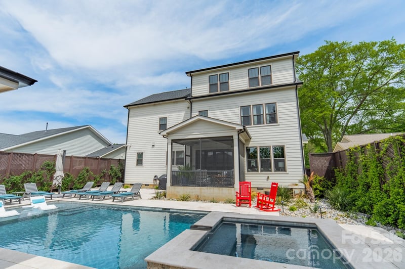 344 Melbourne Ct, Charlotte, NC 28209