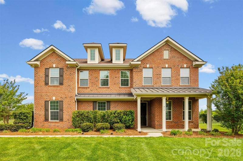 213 Candella Dr, Matthews, NC 28104