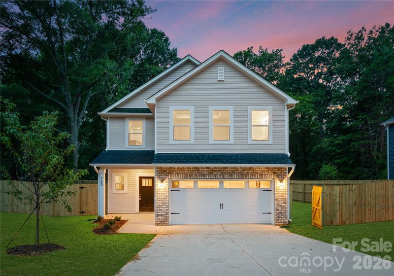 5545 Manning Rd, Charlotte, NC 28269
