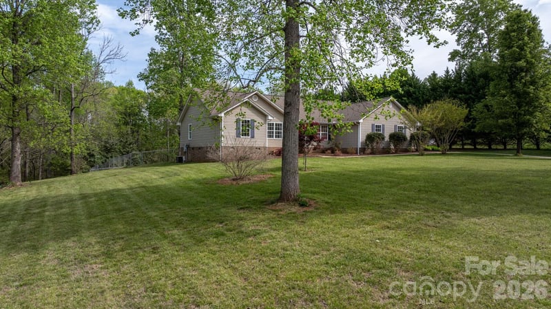 180 Cherry Blossom Ln, Stony Point, NC 28678