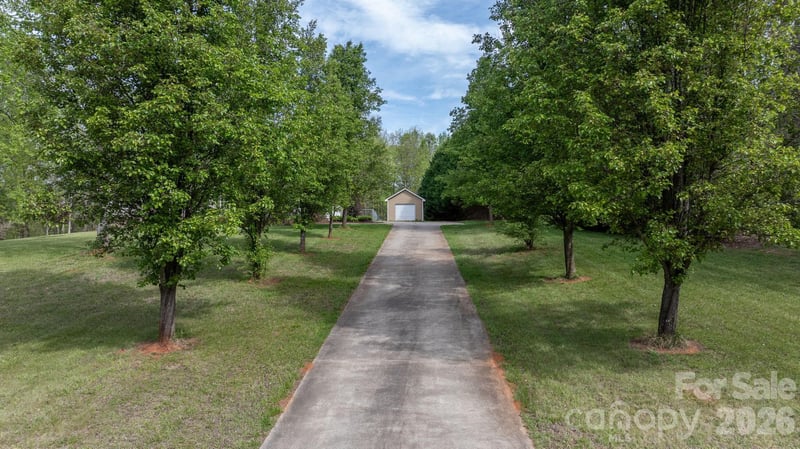 180 Cherry Blossom Ln, Stony Point, NC 28678