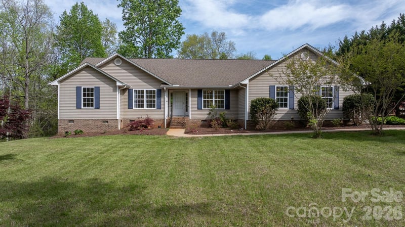 180 Cherry Blossom Ln, Stony Point, NC 28678