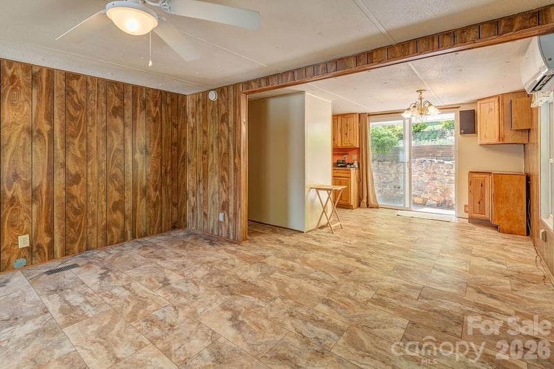 64 Haw Creek Cir, Asheville, NC 28805