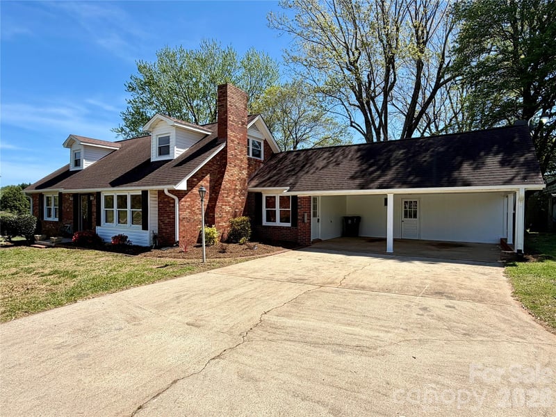 6257 W Nc 10 Hw, Hickory, NC 28602