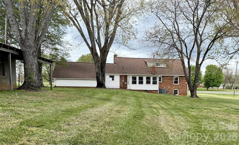 6257 W Nc 10 Hw, Hickory, NC 28602