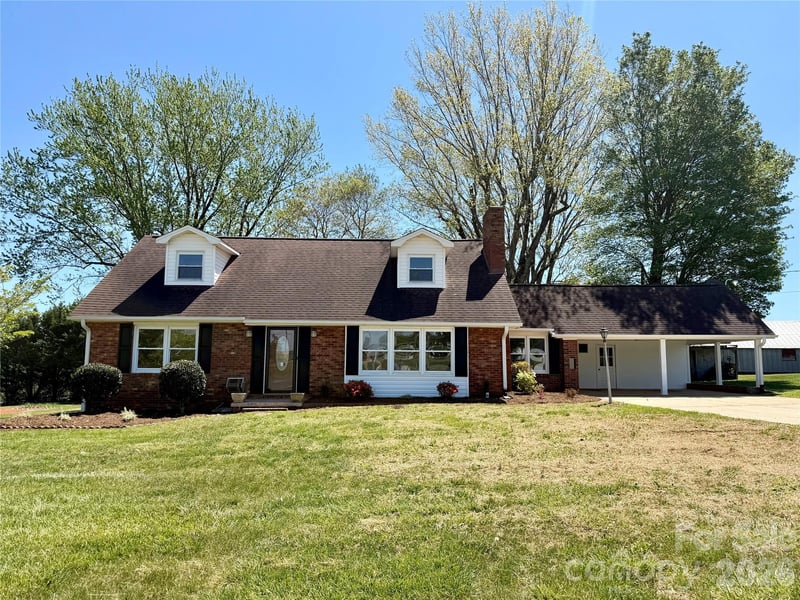 6257 W Nc 10 Hw, Hickory, NC 28602
