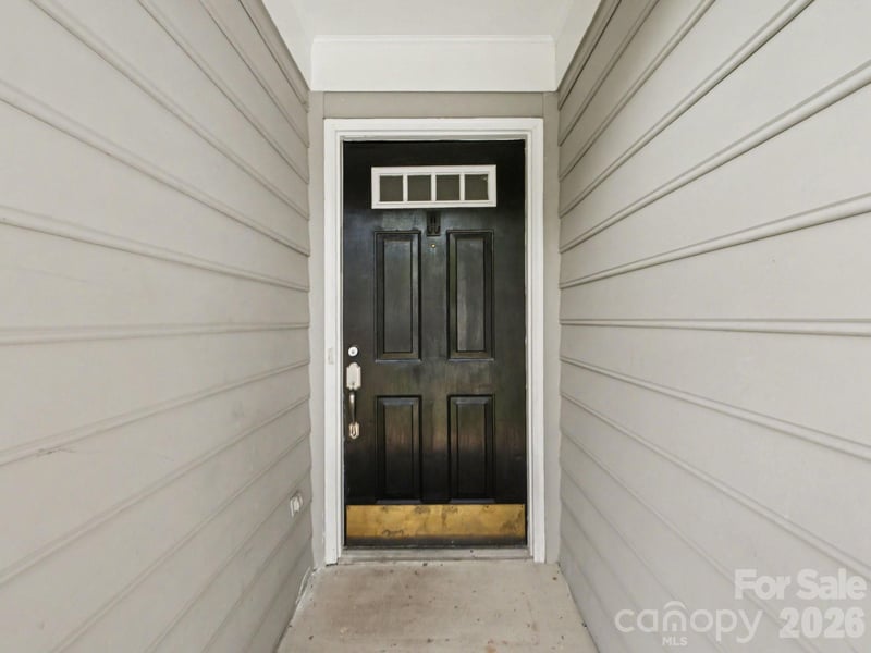 9214 Rotherham Ln, Charlotte, NC 28216