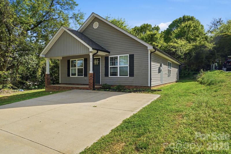 64 Hawthorne St SW, Concord, NC 28027