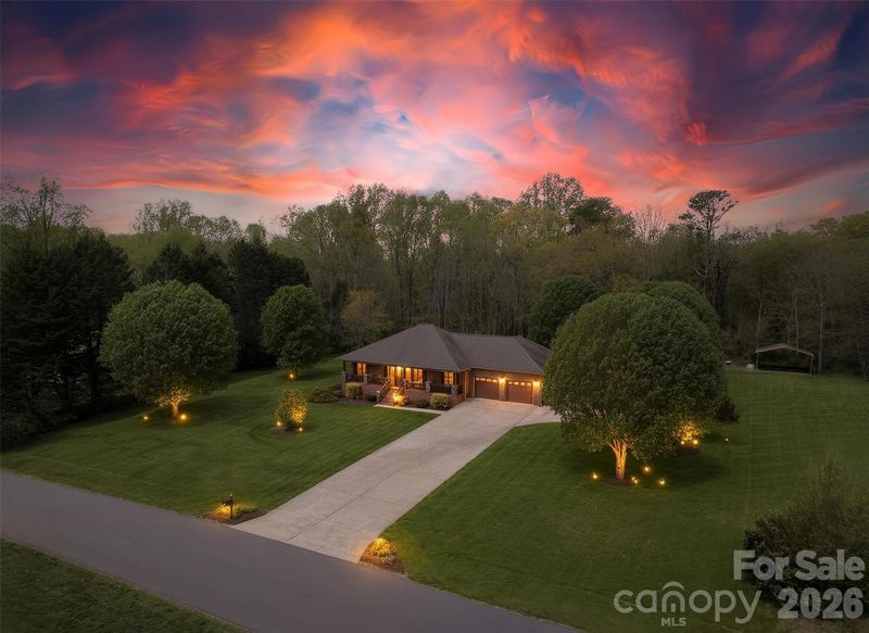 2676 Gold Rush Dr, Lincolnton, NC 28092