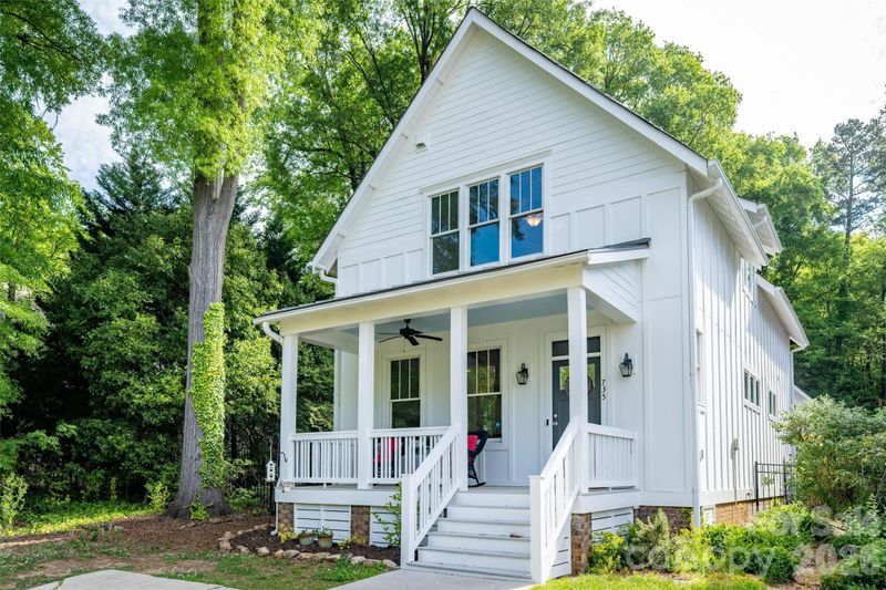 735 Emma Claire Ln, Davidson, NC 28036