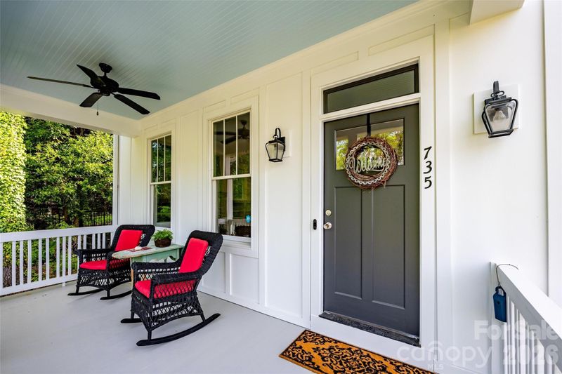 735 Emma Claire Ln, Davidson, NC 28036