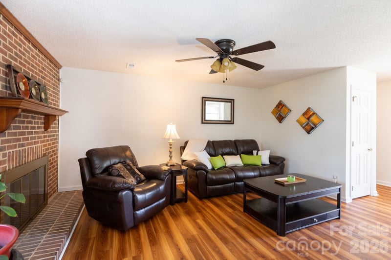 5600 Amity Springs Dr, Charlotte, NC 28212