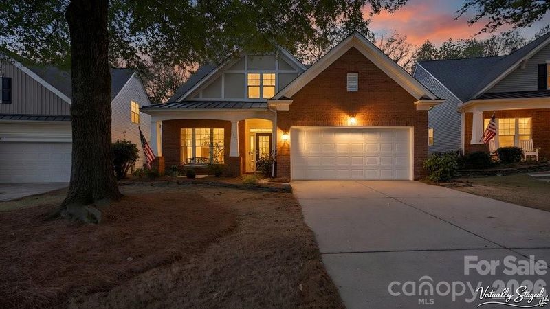 6913 Saranac Ln, Matthews, NC 28105
