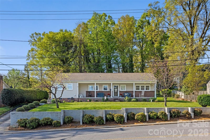 839 W Garrison Blvd, Gastonia, NC 28052
