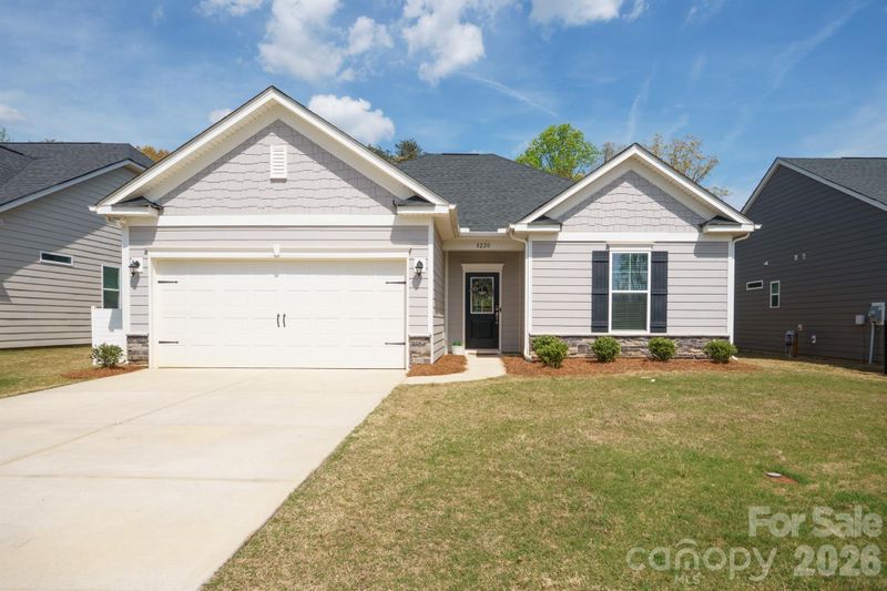 8220 Mccormick St, Terrell, NC 28682