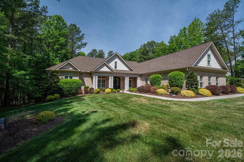 6627 Harbor Oaks Dr, Denver, NC 28037