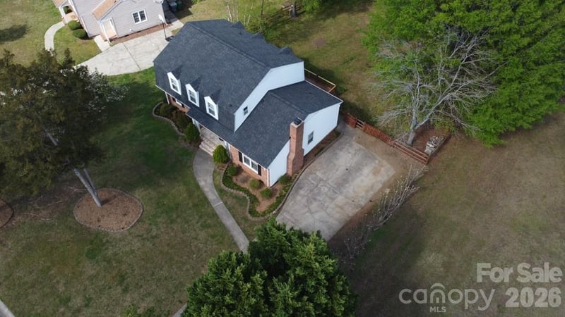 2232 Lawton Bluff Rd, Charlotte, NC 28226