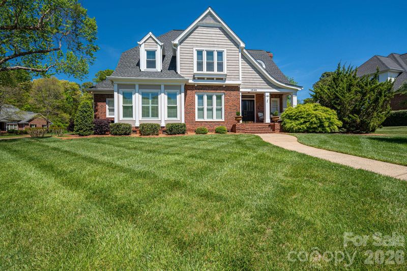1242 Lochshire Ln, Gastonia, NC 28054