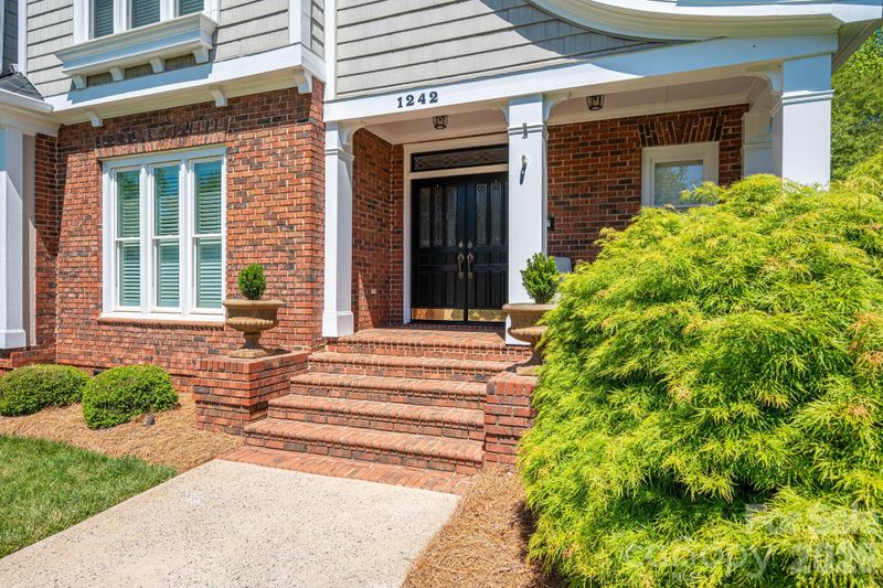 1242 Lochshire Ln, Gastonia, NC 28054