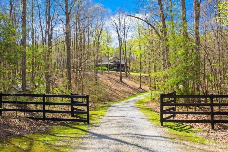 5615 Lavon Ave, Catawba, NC 28609