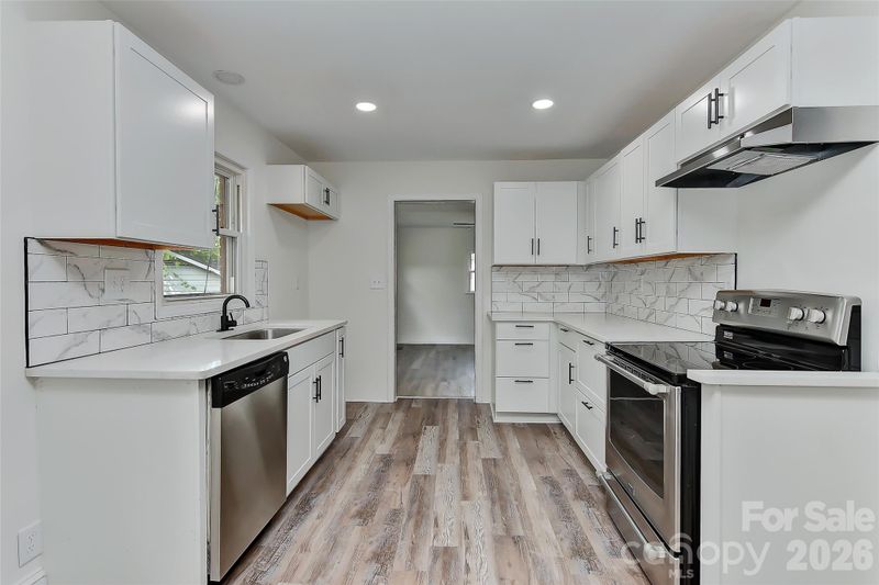 961 Clanton Rd, Charlotte, NC 28217