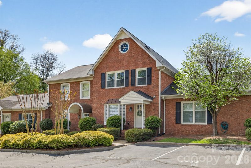 311 Silverleaf Cir, Kannapolis, NC 28083